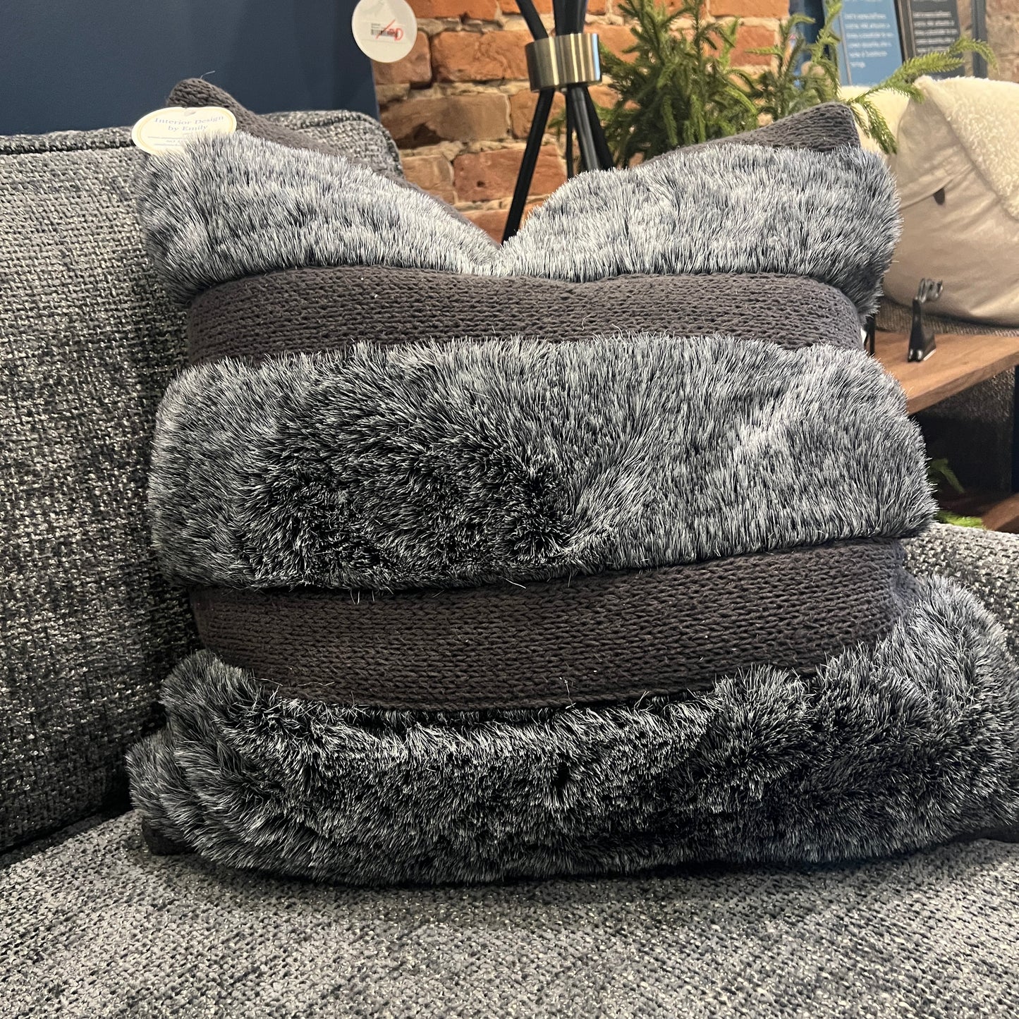 Foxhaven 22" (Final Sale)