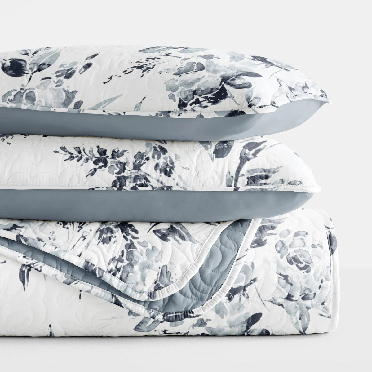 Rose Garden Patterned Quilted Coverlet Set